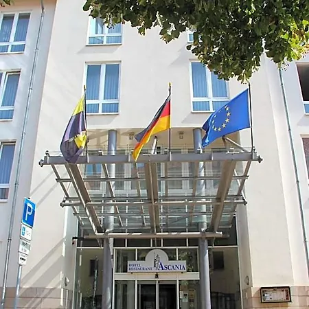 Hotel Ascania 4*